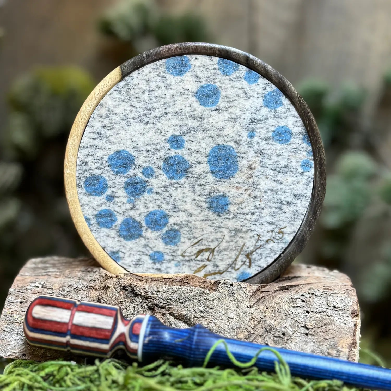 Blue spotted K2 Granite Surface on Turkey Pot Call with a blue frogwood striker