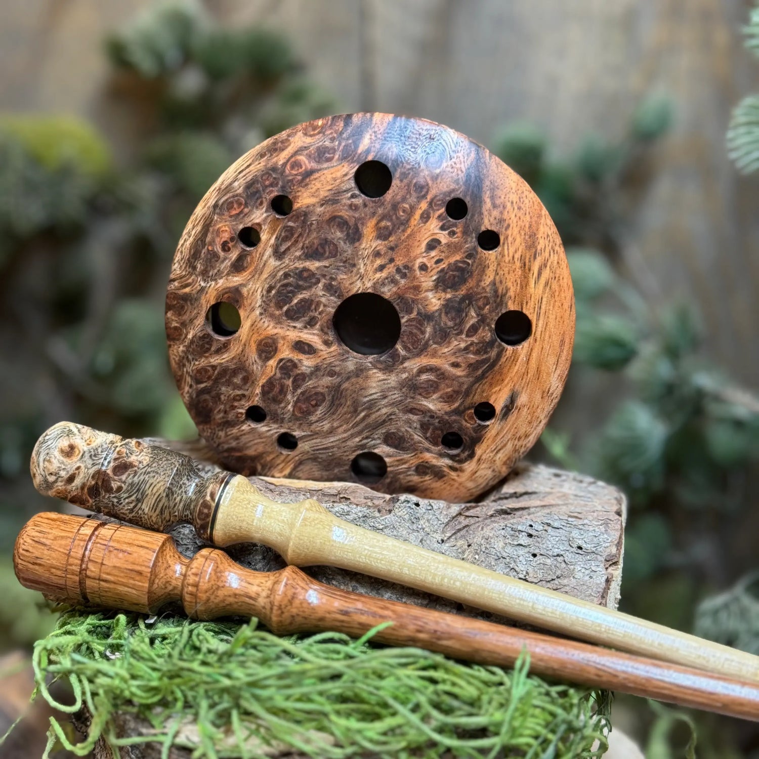 Weru Burl Turkey Pot Call with matching two-piece Black Locust striker and one-piece Honduran Rosewood striker