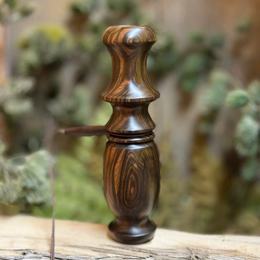 Mun Ebony Doe Grunt-Bleat